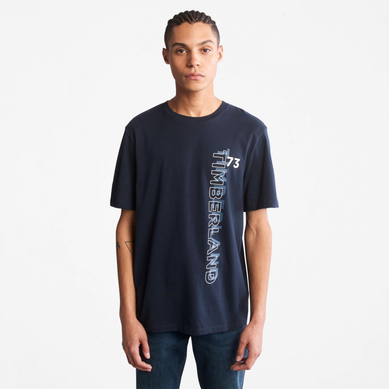 טי שירט לגבר עם הדפס לאורך של  TIMBERLAND