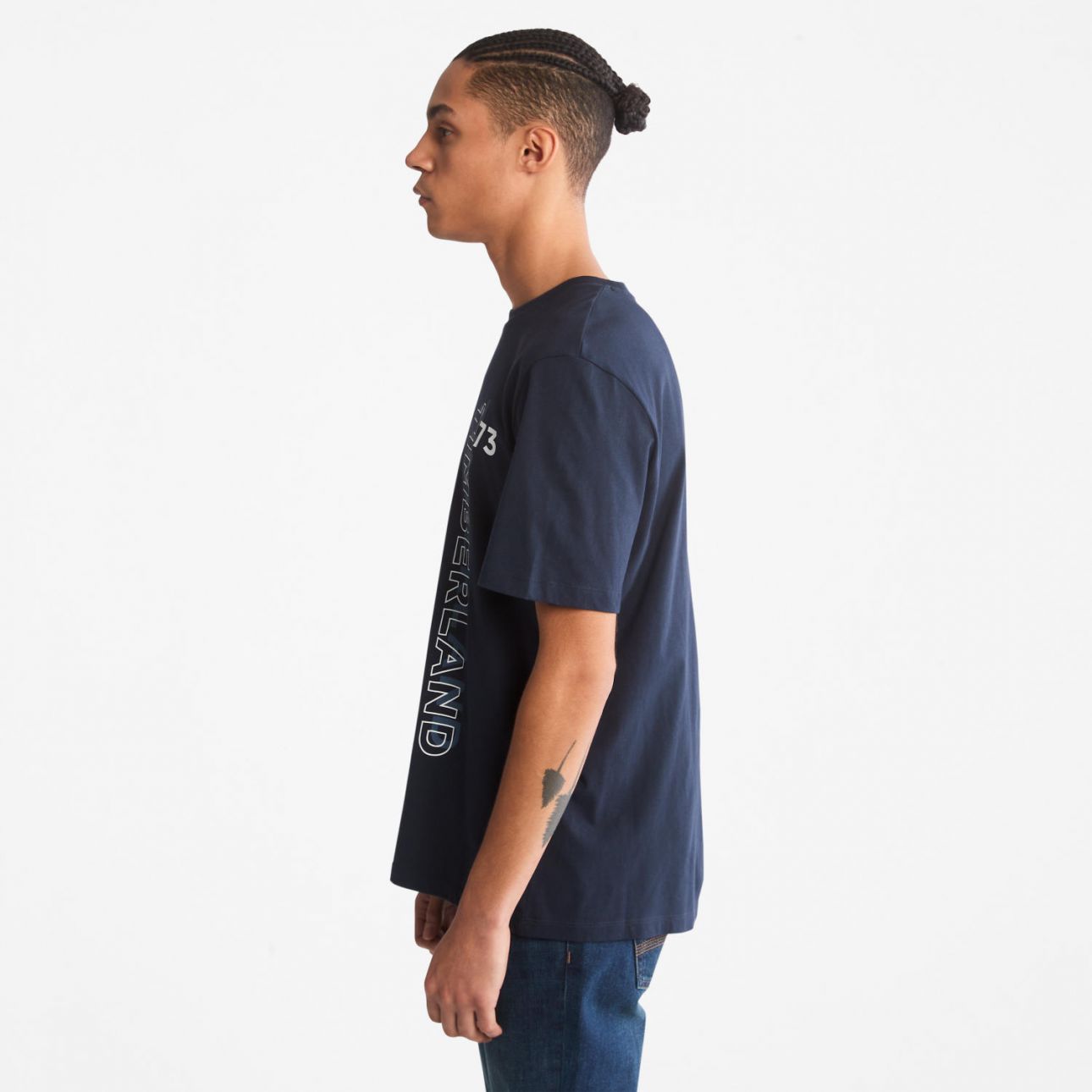 טי שירט לגבר עם הדפס לאורך של  TIMBERLAND