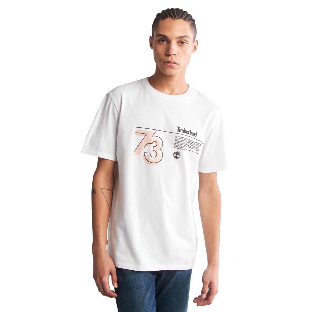 טי שירט לגבר עם הדפס  ה”סיפור של  TIMBERLAND”