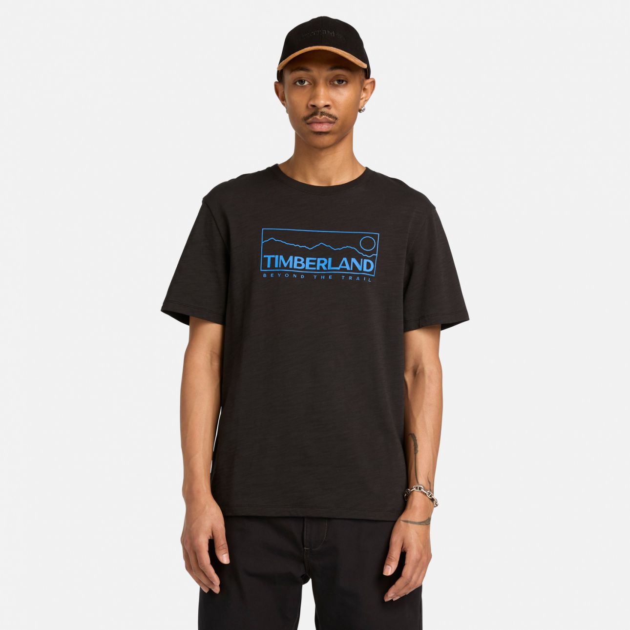 טי-שירט קצרה לגברים Outlined Graphic