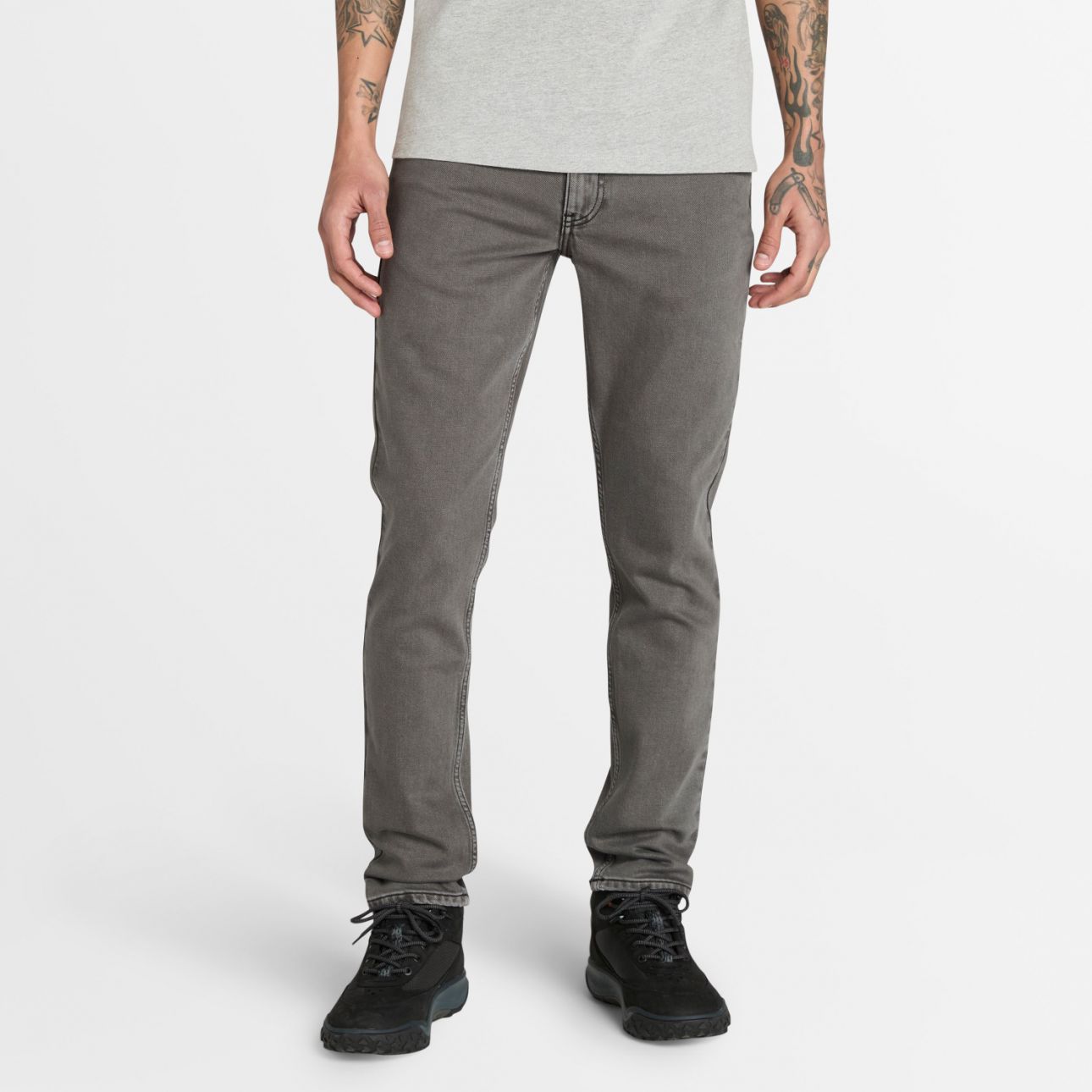 מכנסי ג’ינס גזרה ישרה לגברים