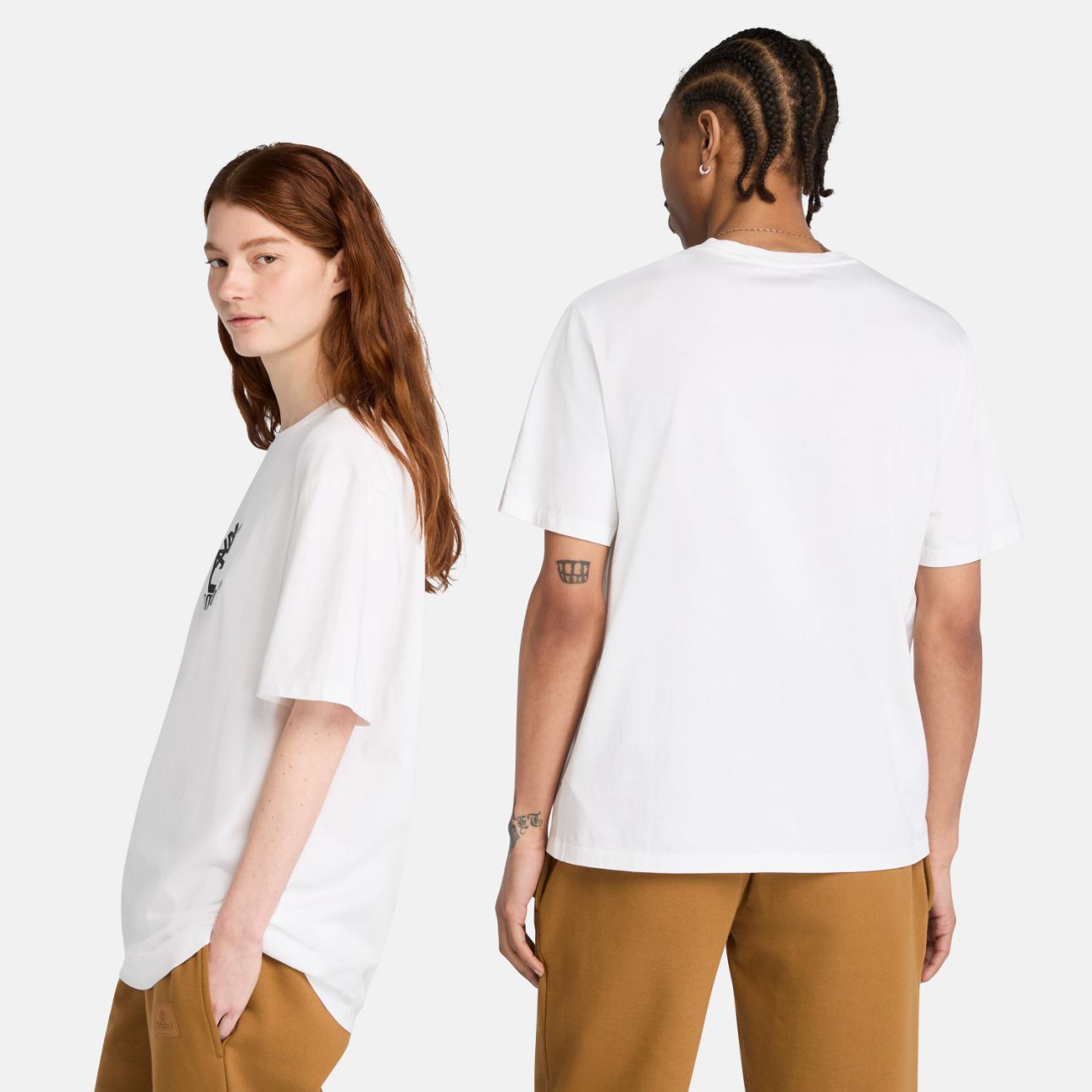 טישירט יוניסקס עם לוגו ושרוולים קצרים