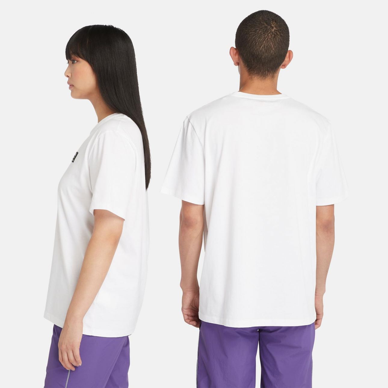 טי-שירט עם לוגו Timberland קטן יוניסקס