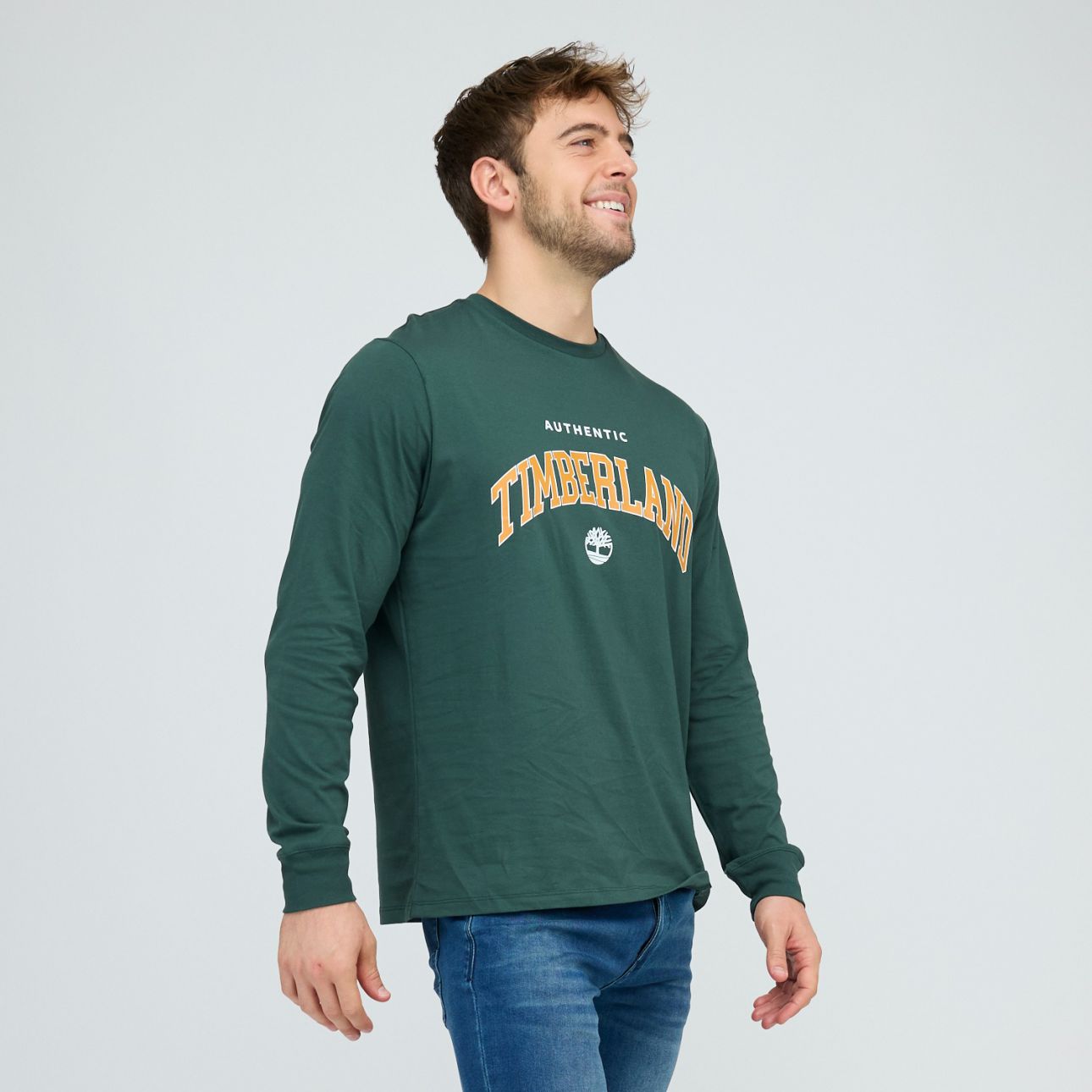 טי שירט שרוול ארוך Timberland עם הדפס בחזה לגברים