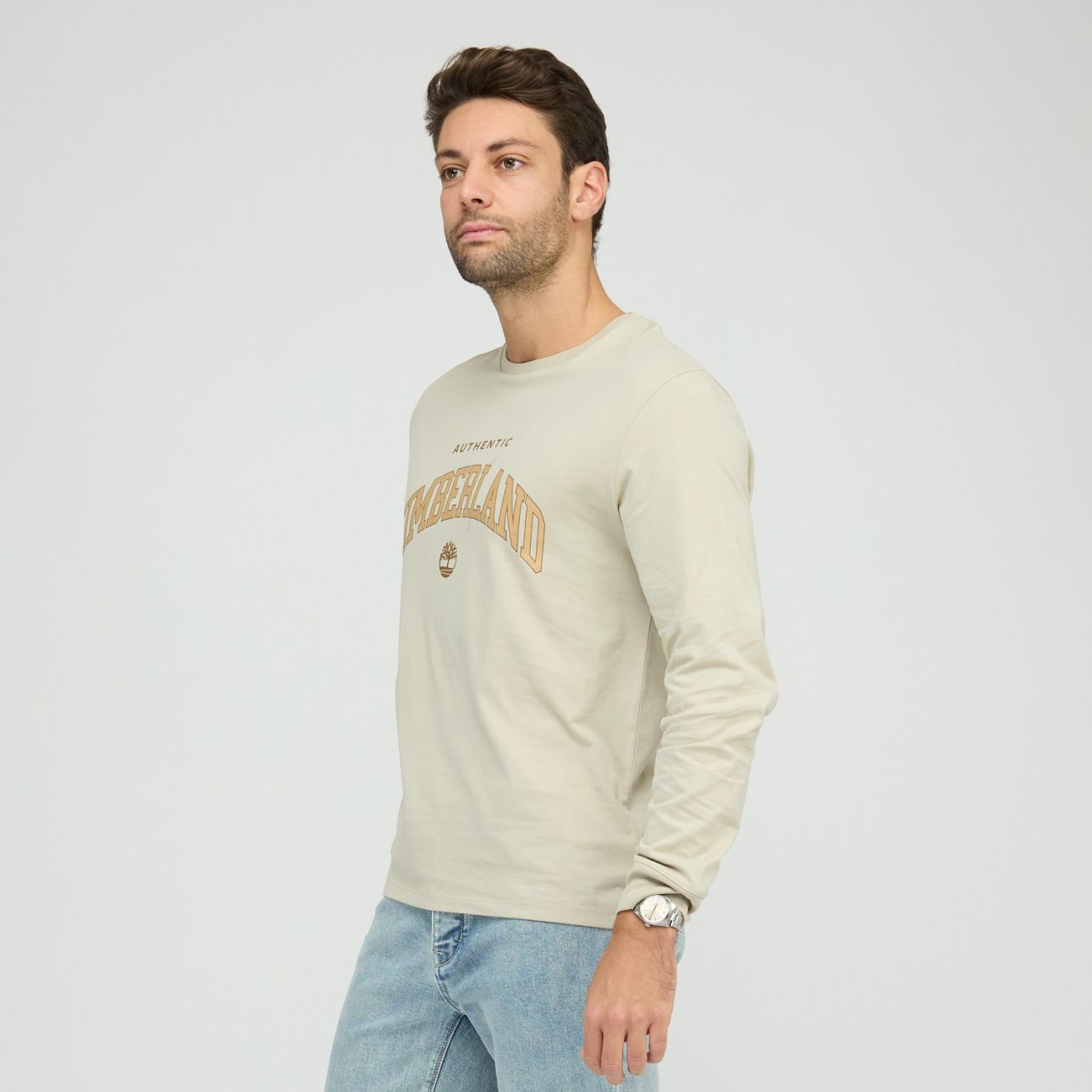 טי שירט שרוול ארוך Timberland עם הדפס בחזה לגברים