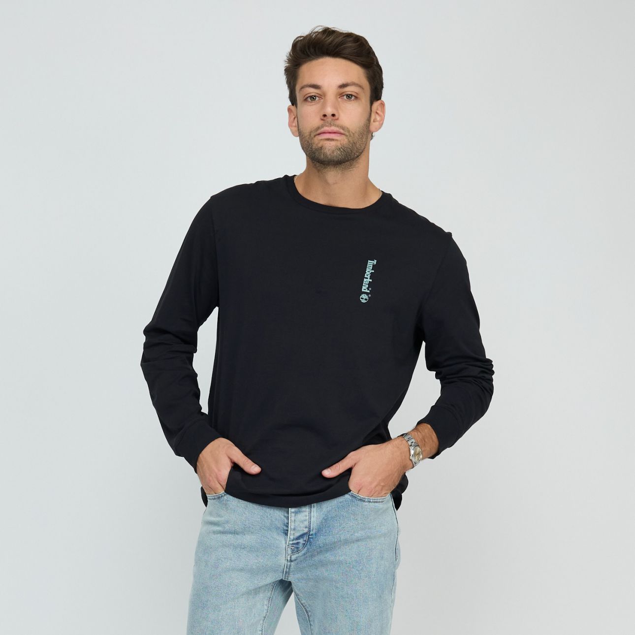 טי שירט שרוול ארוך Timberland עם הדפס אנכי קטן לגברים