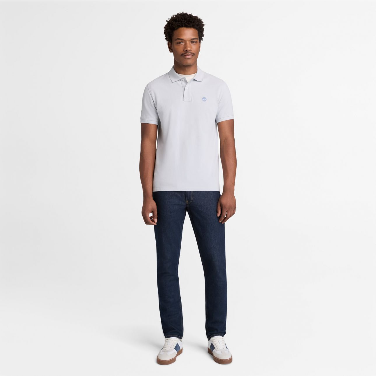 חולצת פולו לגברים עם שרוולים קצרים ולוגו רקום