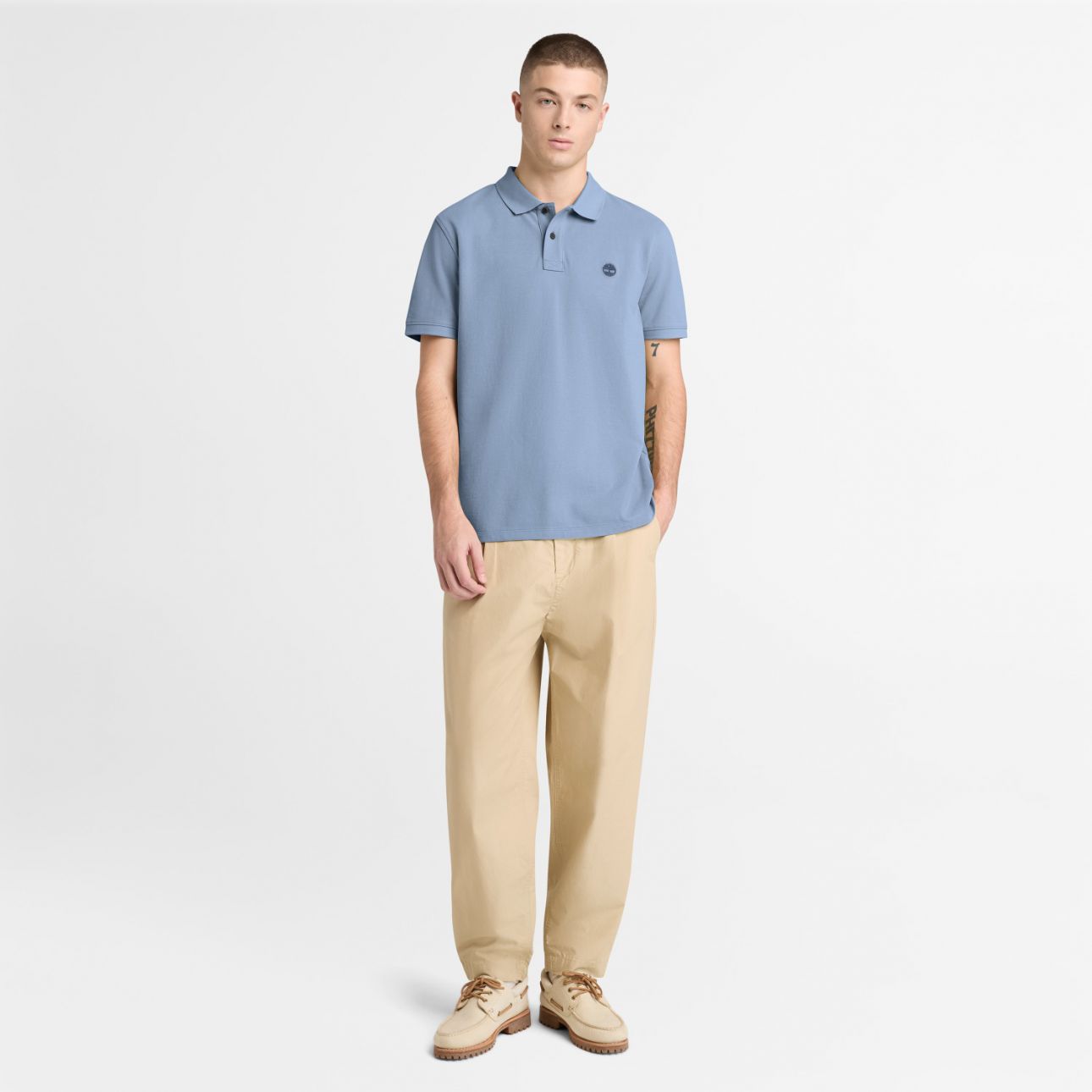 חולצת פולו לגברים עם שרוולים קצרים ולוגו רקום