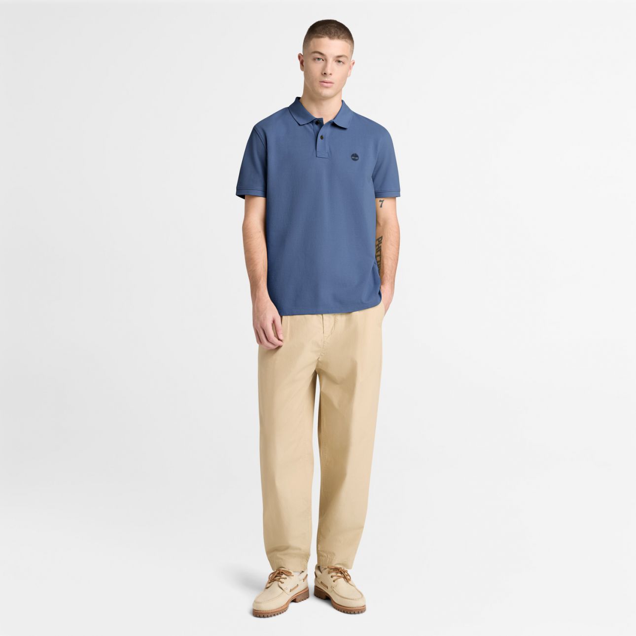 חולצת פולו לגברים עם שרוולים קצרים ולוגו רקום