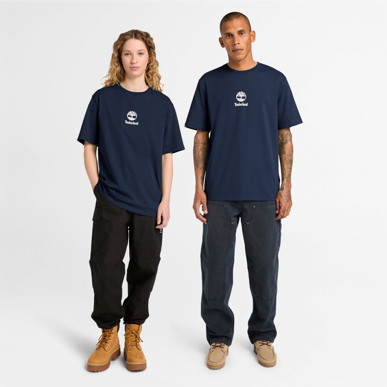 טי שירט יוניסקס עם שרוולים קצרים והדפס Timberland