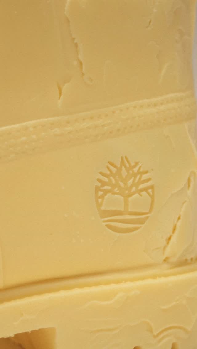 אז אפינו את ה־Yellow Boot כמו שמעולם לא ראיתם אותו:
שכבות, טקסטורה, נוכחות, והפעם: גם בטעם מדהים 🍰👢
ㅤ
#TimberlandIL #YellowBoots #BuiltForTheBold #SweetStyle